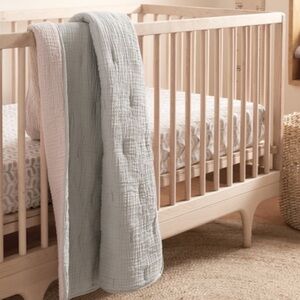 Parachute Cloud Organic Cotton Smoke and Steel Gray Toddler Quilt Blanket